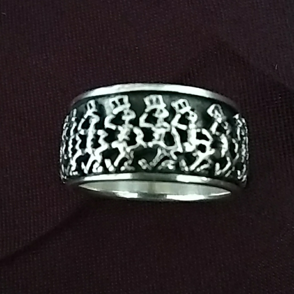 Dancing Skulls Silver 925 ring